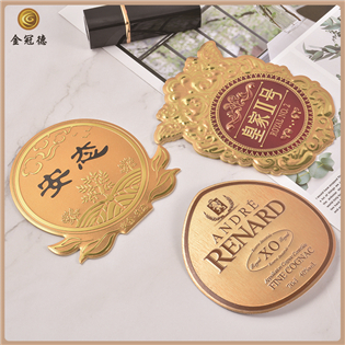 酒瓶金屬標(biāo)貼，酒盒包裝標(biāo)牌銘牌。